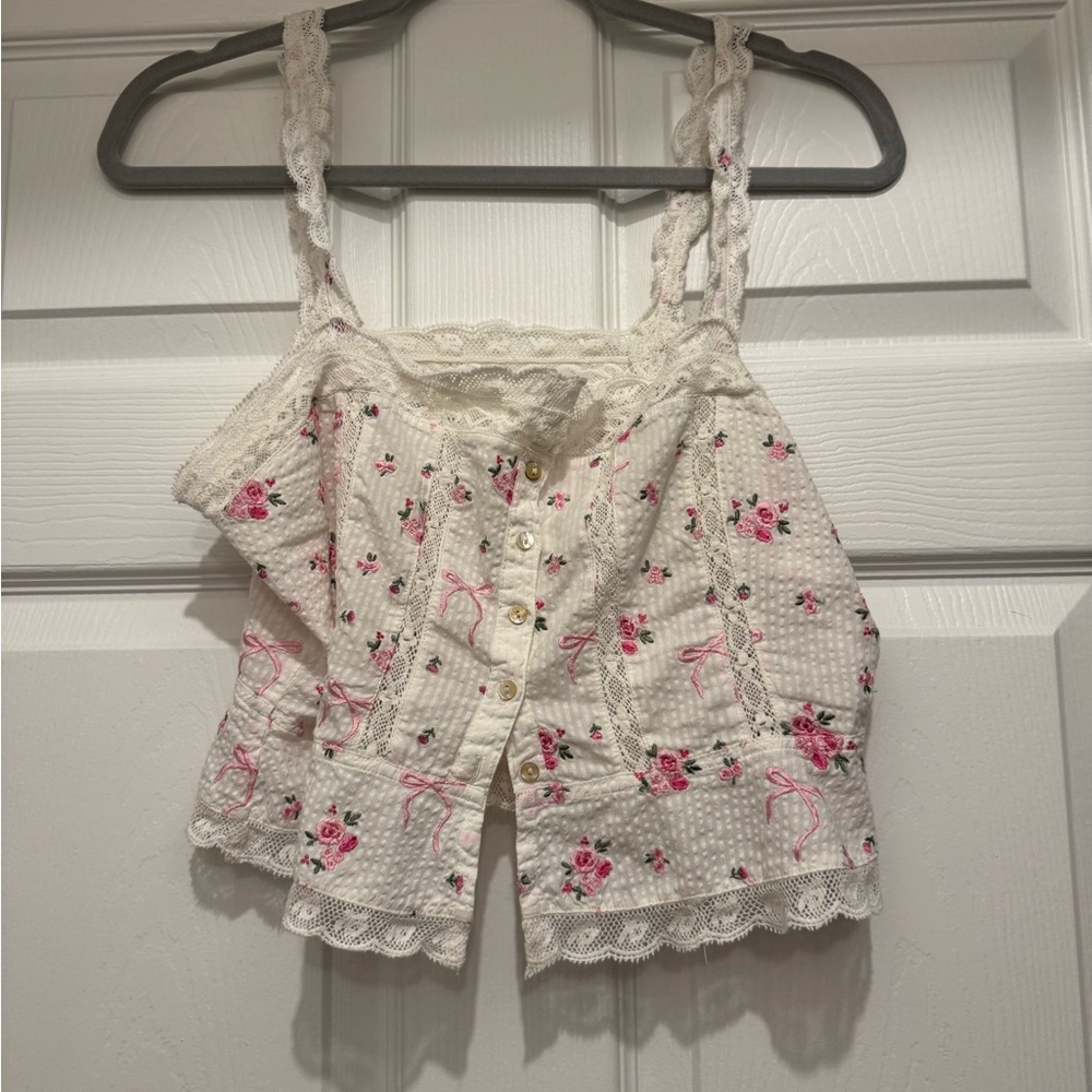 Vietta Top-gently worn- size small